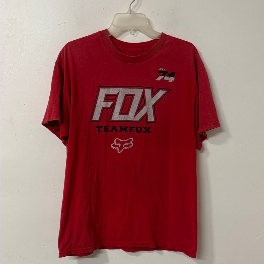 Fox Men's Graphic Red Tee Y2K vintage